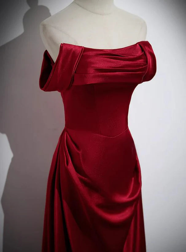 Vestido de fiesta largo con hombros descubiertos de satén rojo vino